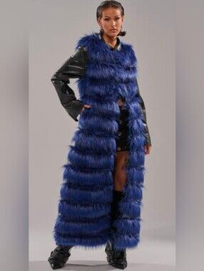 NWT AKIRA Electric Blue Rizza Paneled Fur Vest - Size 1X